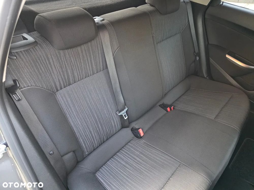 Opel Astra 1.4 Essentia - 8