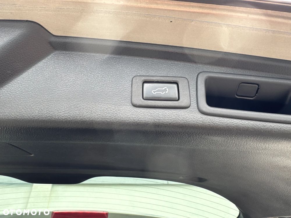 Subaru Forester 2.0 i Platinum (EyeSight) Lineartronic - 40