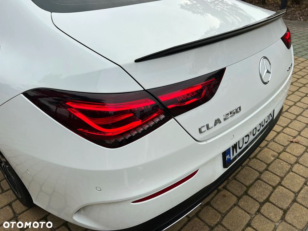 Mercedes-Benz CLA 250 4Matic 8G-DCT Edition AMG Line - 12
