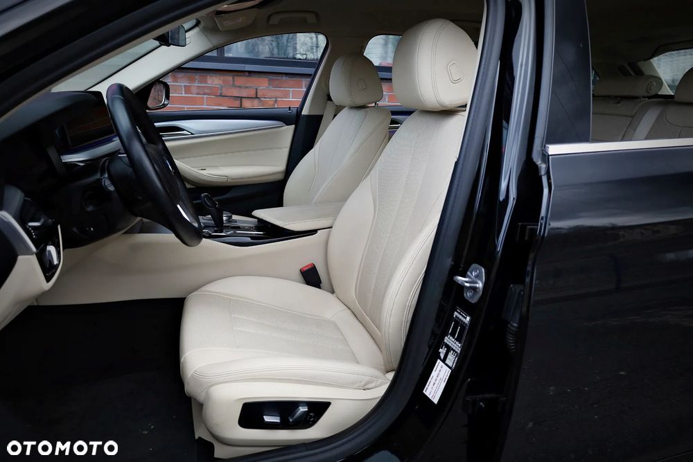 BMW Seria 5 - 21