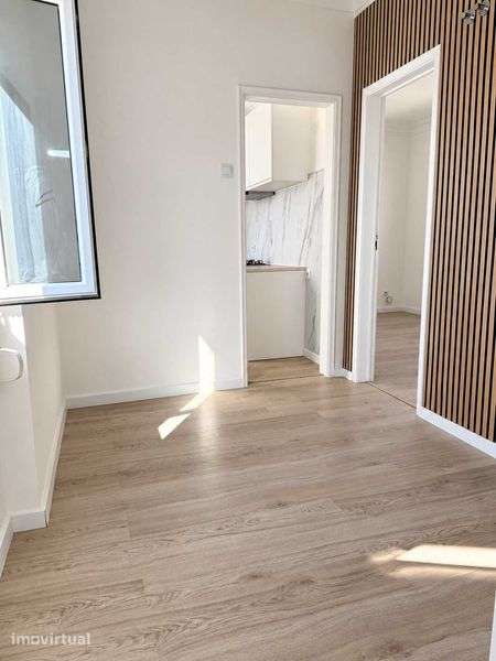 T2 Remodelado Transformado em T1 | 2 WC | Vista Tejo | São Vicente - Grande imagem: 4/12