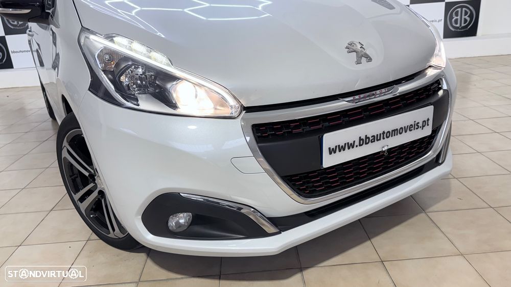 Peugeot 208 1.2 PureTech GT Line - 33