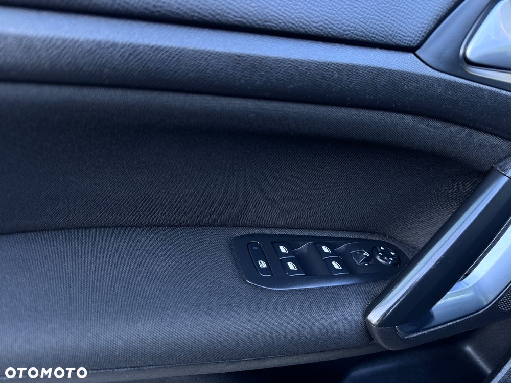 Peugeot 308 PureTech 130 GPF Stop & Start Active Business-Paket - 14