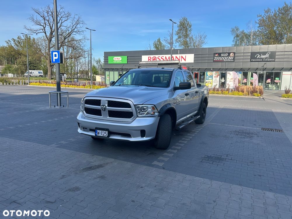 Dodge RAM - 1