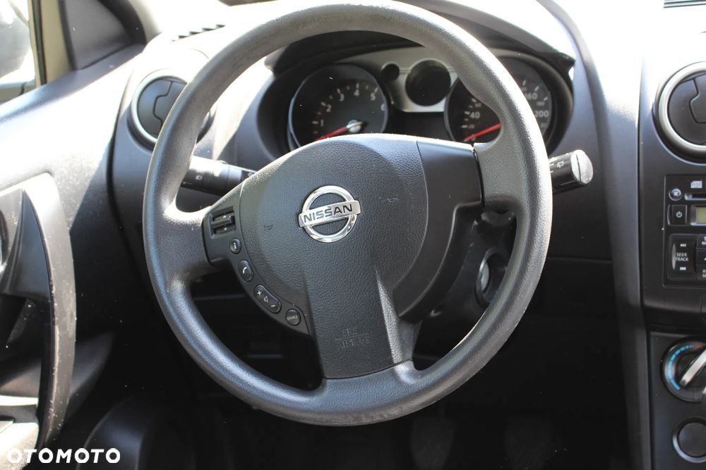 Nissan Qashqai 1.6 visia - 13