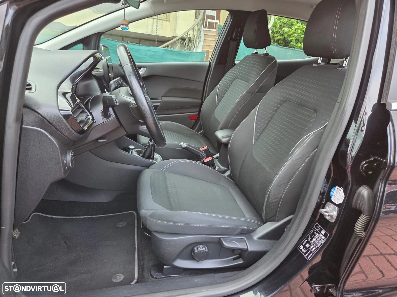 Ford Fiesta 1.1 Ti-VCT Business - 12