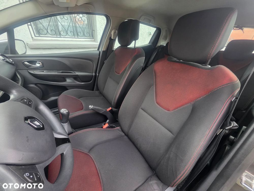 Renault Clio 1.2 16V Life - 10