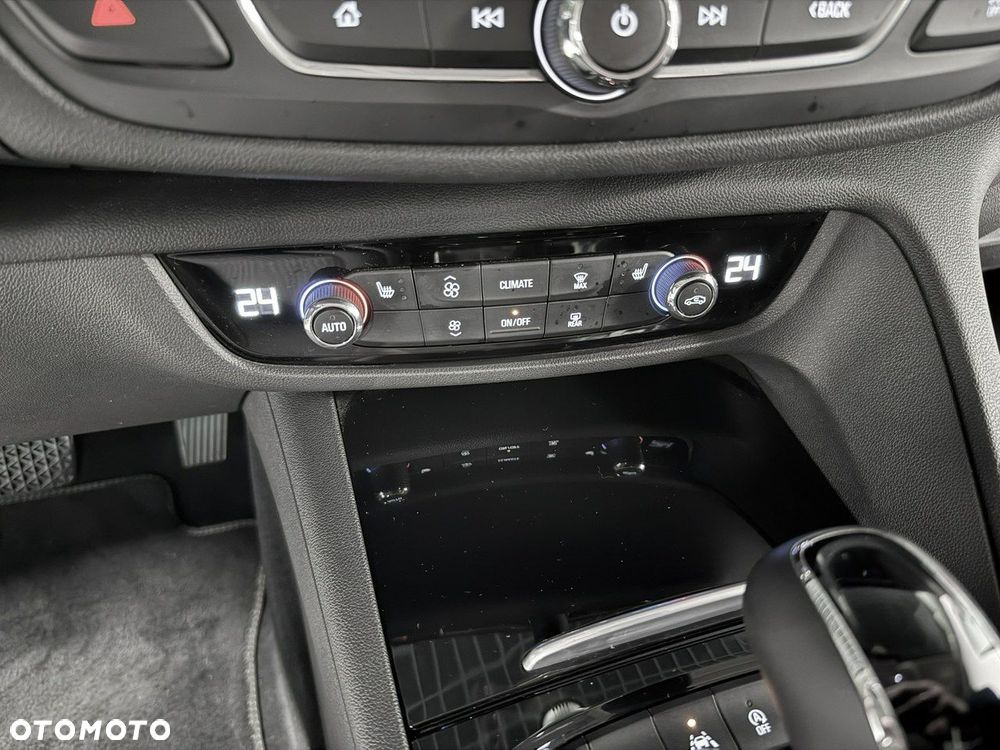 Opel Insignia - 23