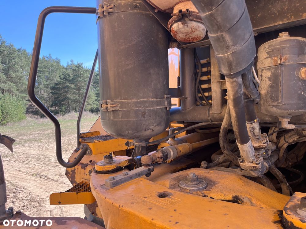 Volvo A25E - 14