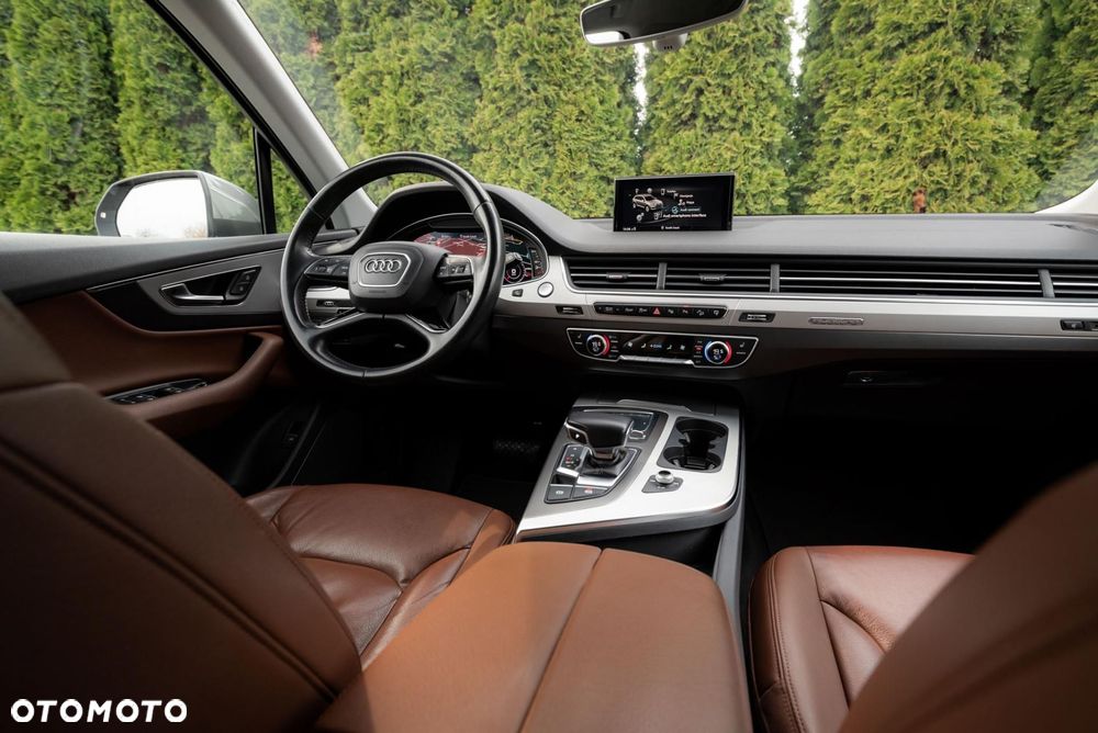 Audi Q7 - 16