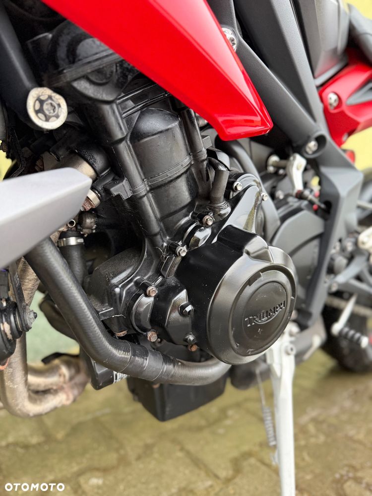 Triumph Street Triple - 31