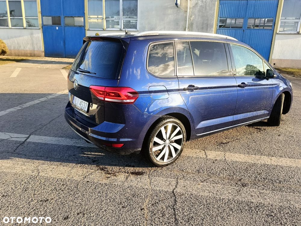 Volkswagen Touran 2.0 TDI SCR DSG Highline - 9