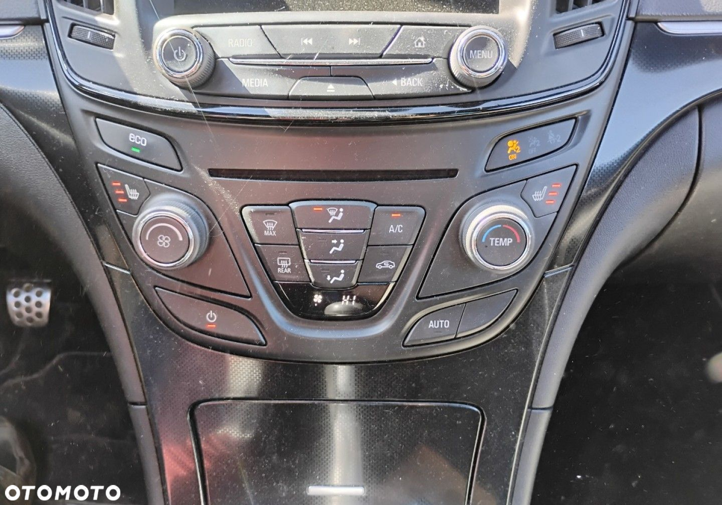 Opel Insignia - 16