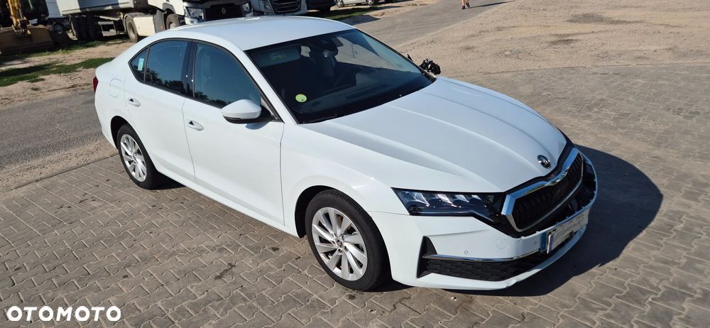 Skoda Octavia 2.0 TDI Edition 130 Essence DSG - 1