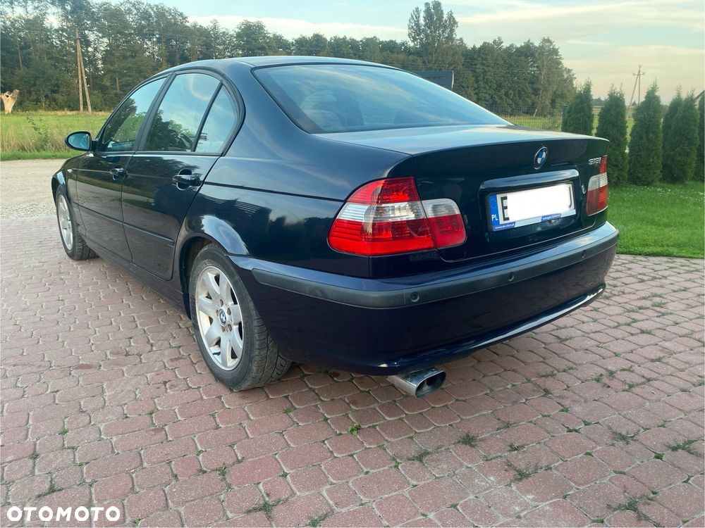 BMW Seria 3 318i - 25