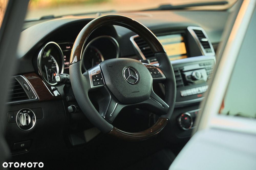 Mercedes-Benz ML 350 4Matic 7G-TRONIC - 34