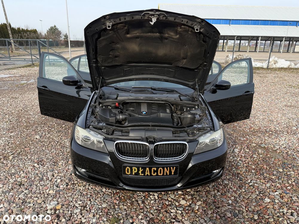 BMW Seria 3 318d DPF Edition Exclusive - 38