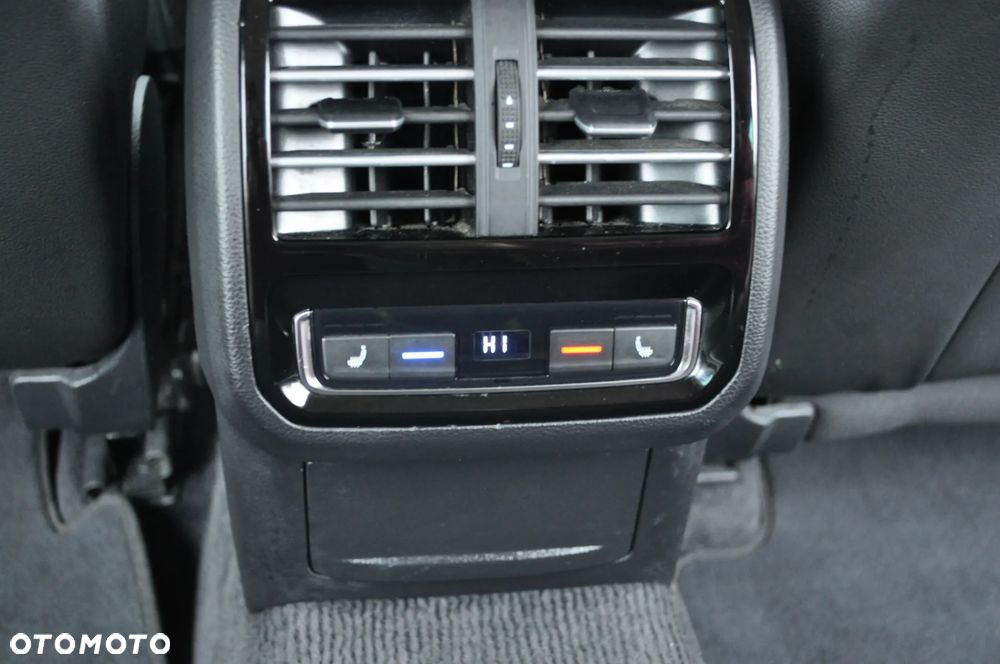 Volkswagen Passat 2.0 TDI BMT Highline DSG - 39