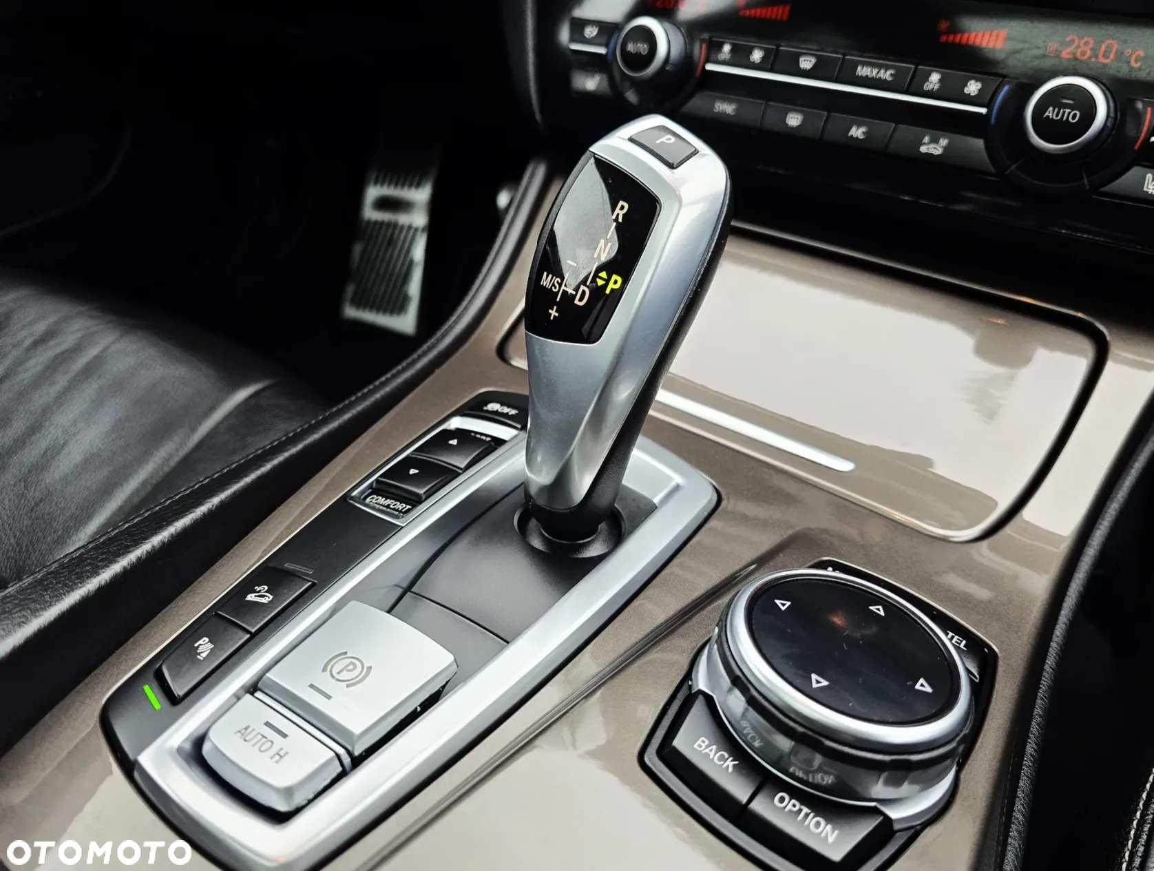 BMW Seria 5 520d xDrive Luxury Line sport - 22