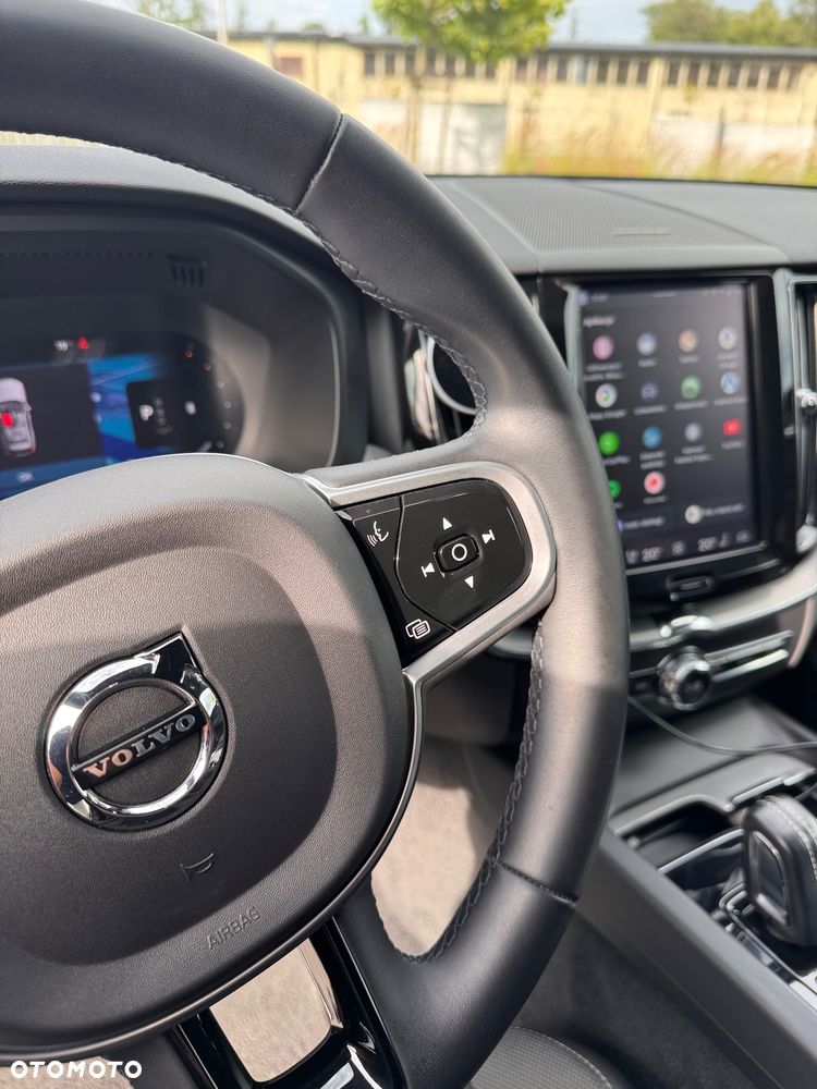 Volvo XC 60 B4 D AWD R-Design - 12