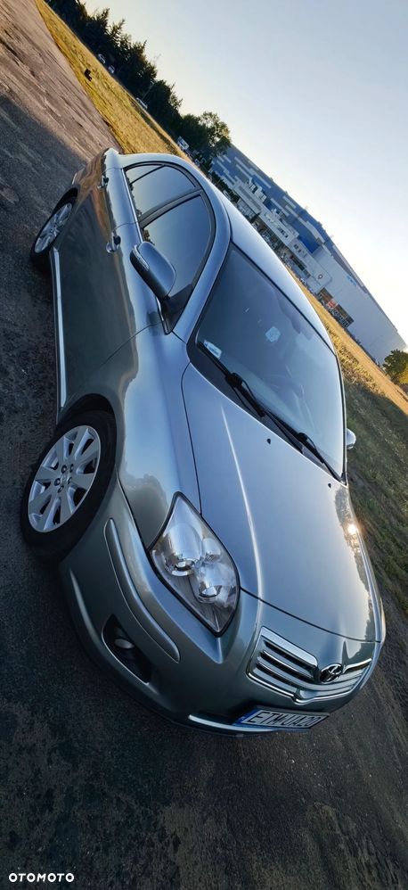 Toyota Avensis 2.0 D-4D - 3