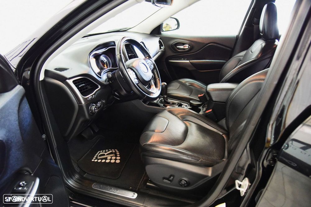 Jeep Cherokee 2.2 D Limited - 15