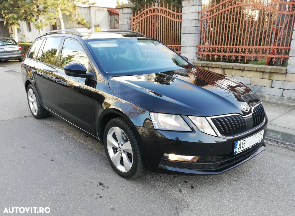 Skoda Octavia Combi Diesel 2.0 TDI Ambition - 5