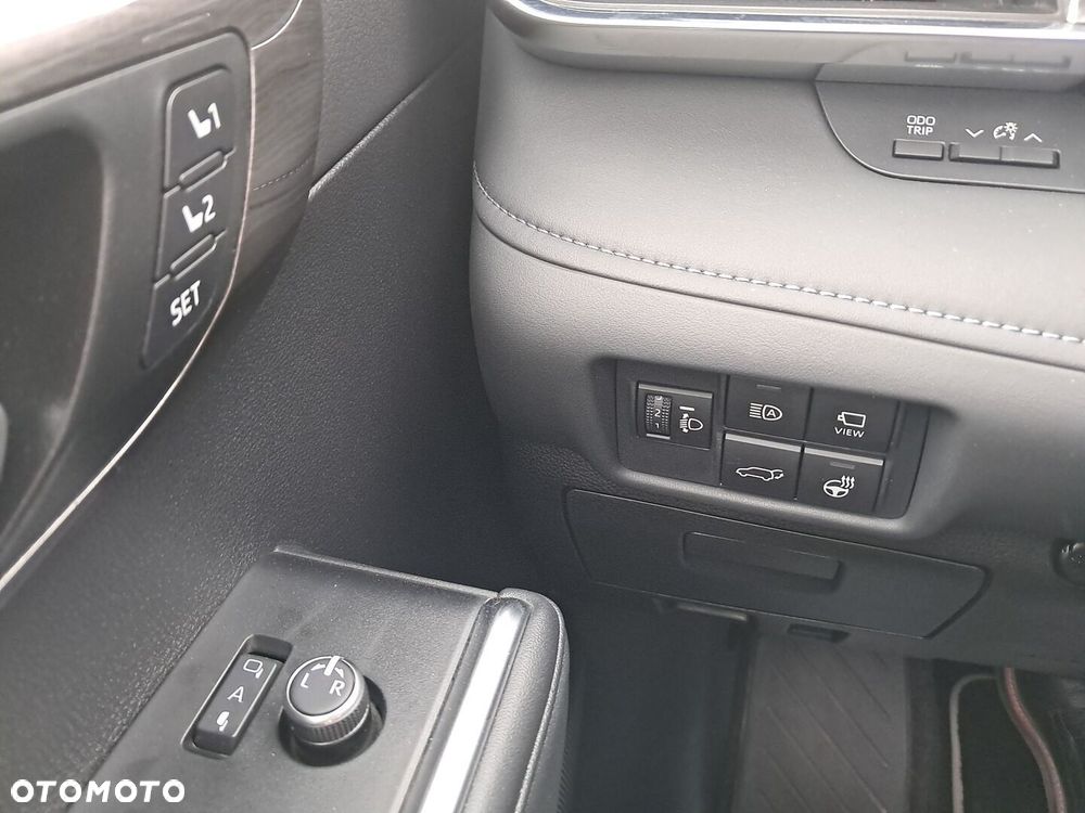 Toyota Highlander 2.5 Hybrid Executive - 23