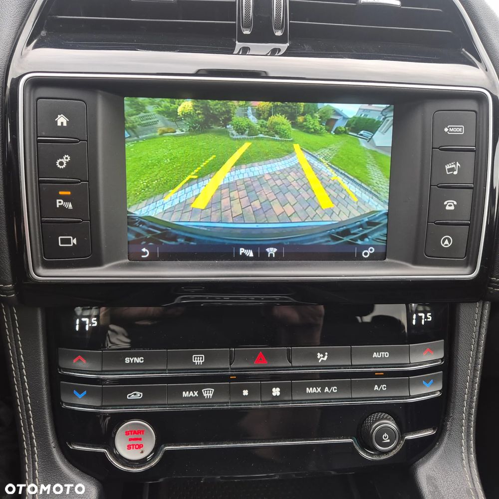 Jaguar F-Pace 20d AWD R-Sport - 7