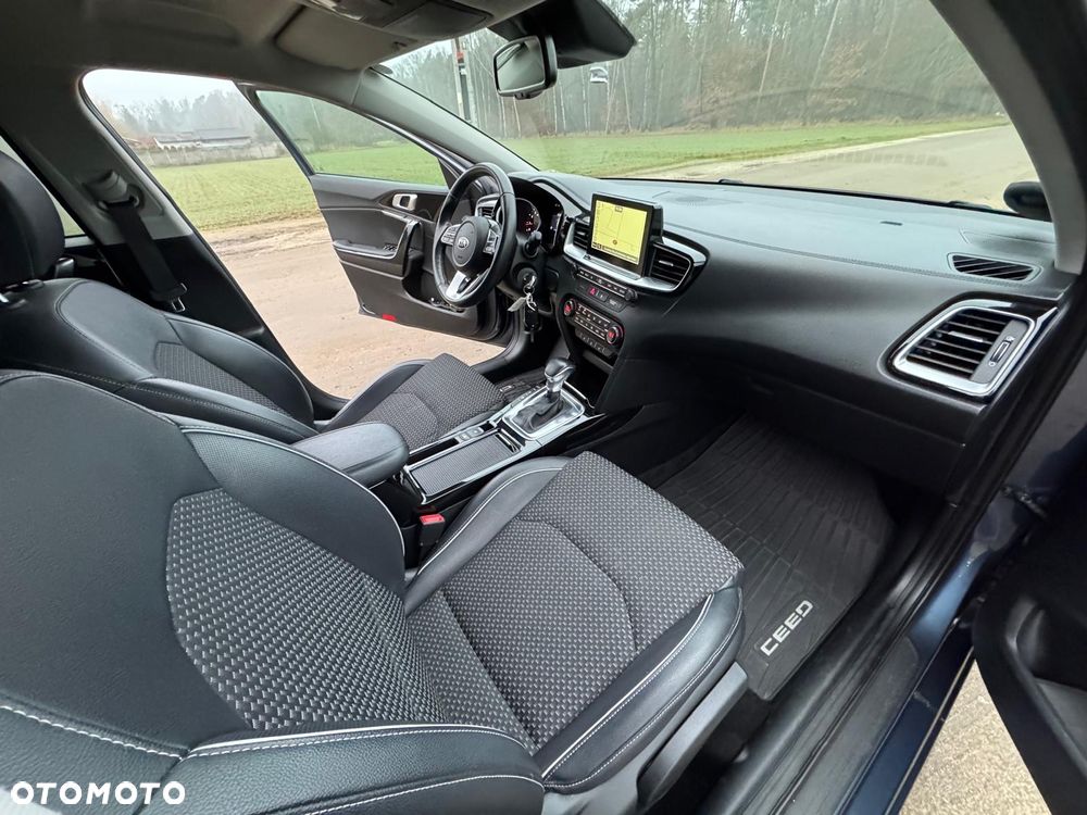 Kia Ceed 1.4 T-GDI DCT OPF Spirit - 12
