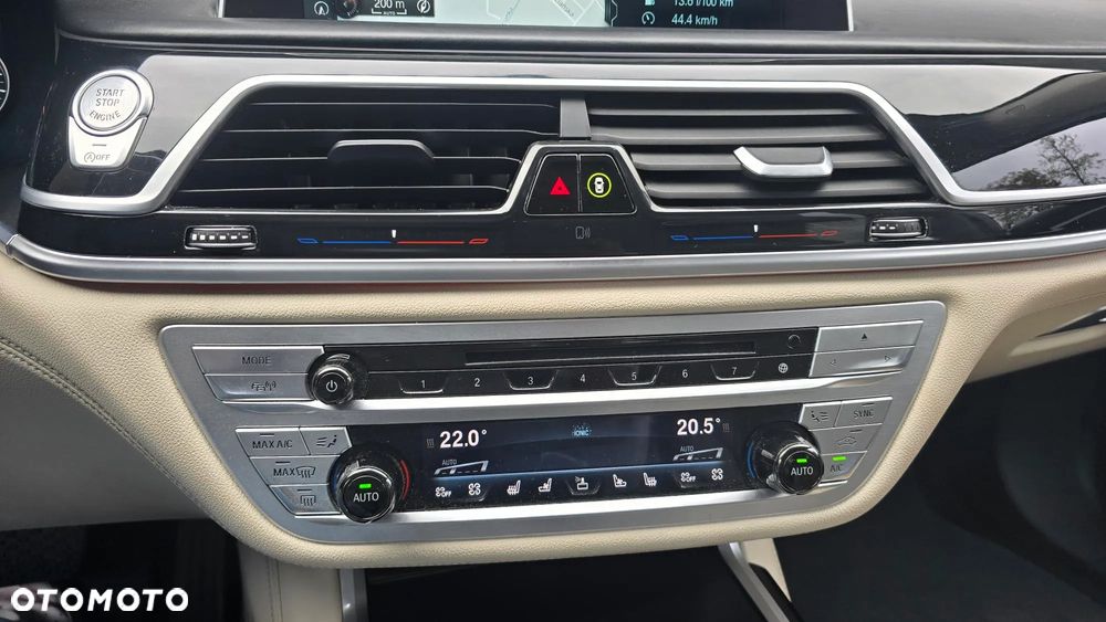 BMW Seria 7 740Li xDrive - 10