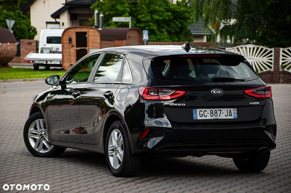 Kia Ceed 1.6 CRDi Eco-Dynamics+(48V Mild-Hybr.) DCT7 Spirit - 7