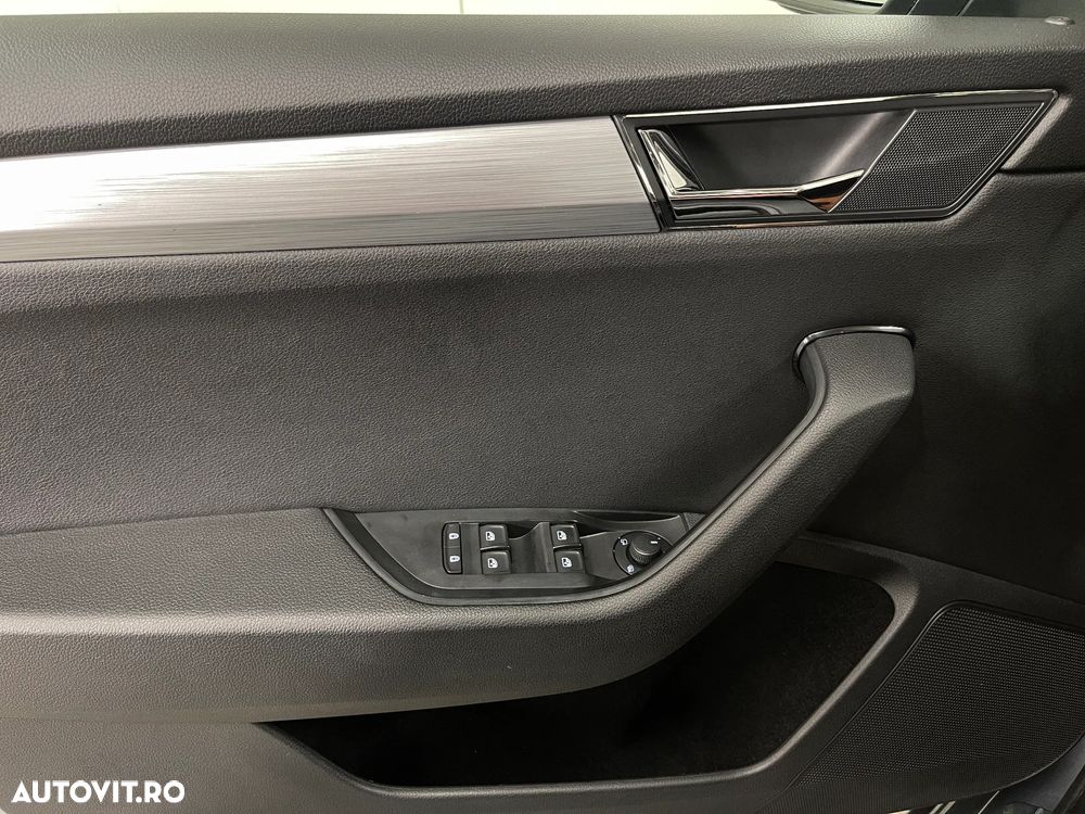 Skoda Superb 2.0 TDI DSG Ambition - 24