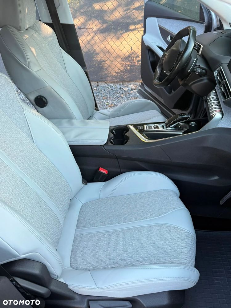 Peugeot 3008 - 13