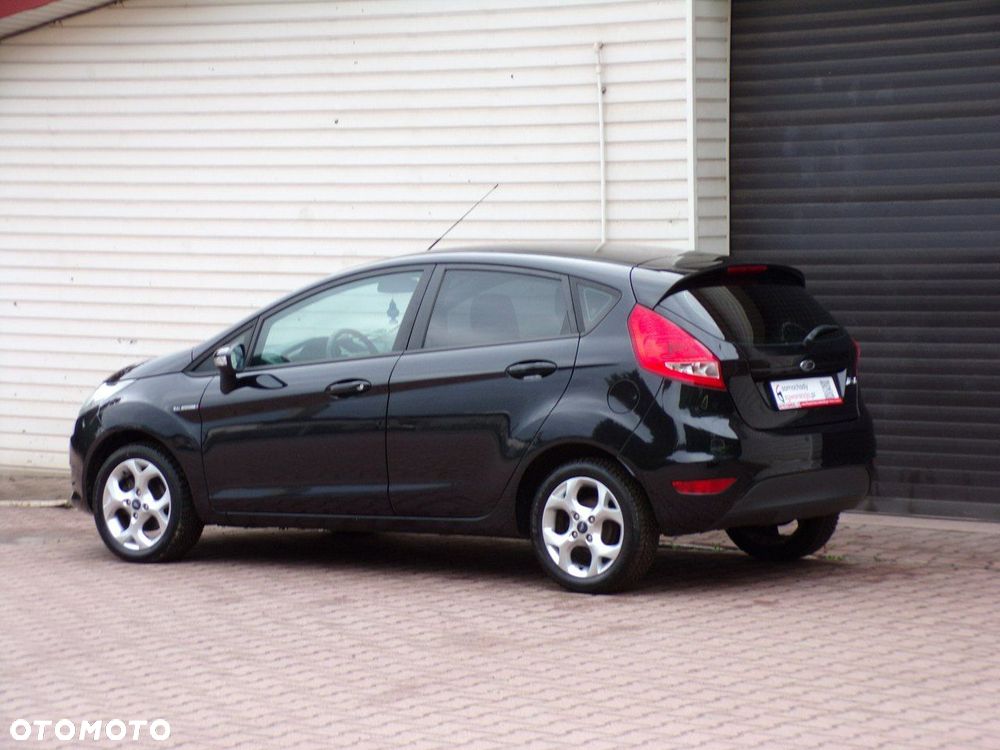 Ford Fiesta - 8