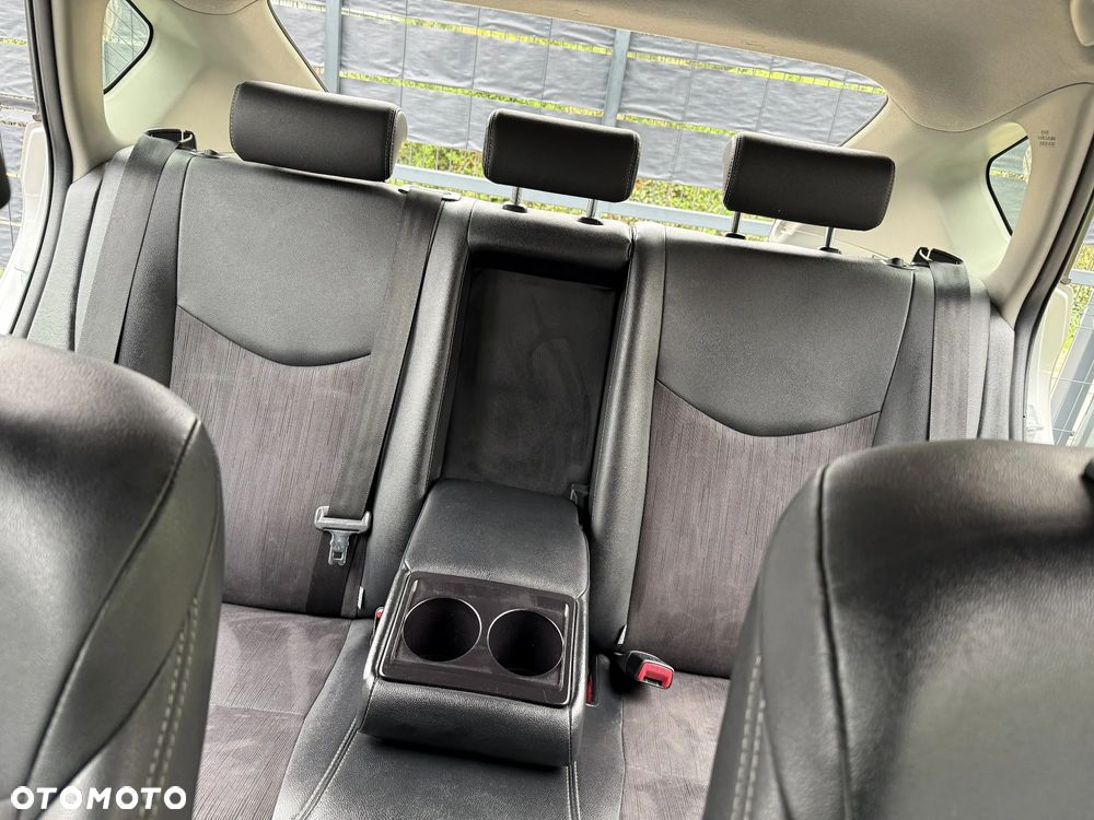 Toyota Prius 1.8 HSD Premium - 14