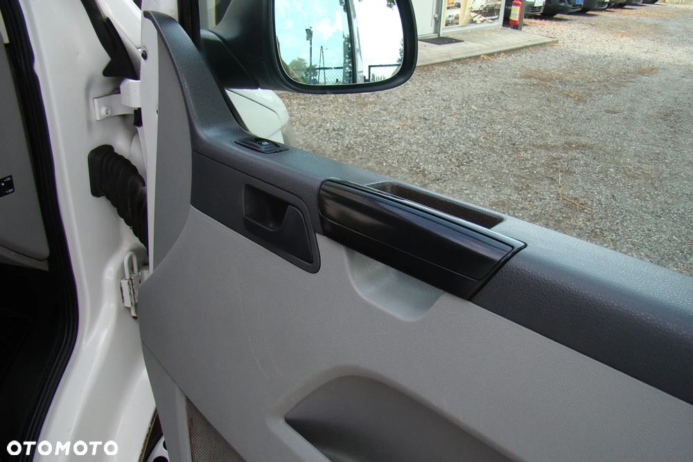 Volkswagen Transporter - 10