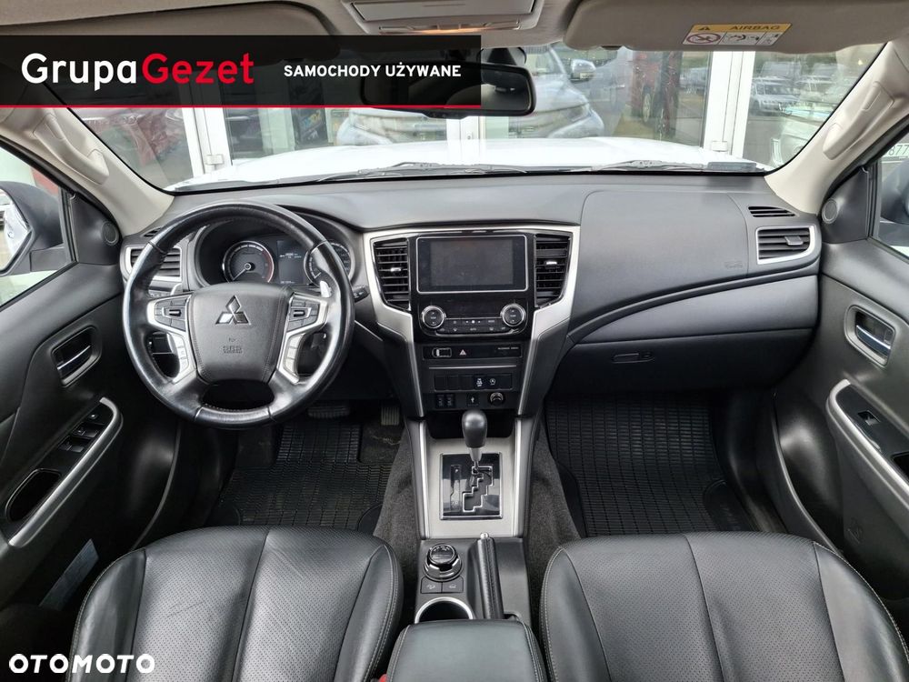 Mitsubishi L200 - 12