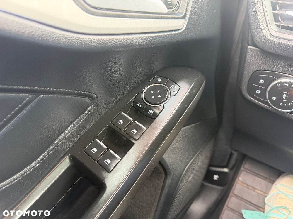 Ford Focus 1.0 EcoBoost Start-Stopp-System COOL&CONNECT DESIGN - 11