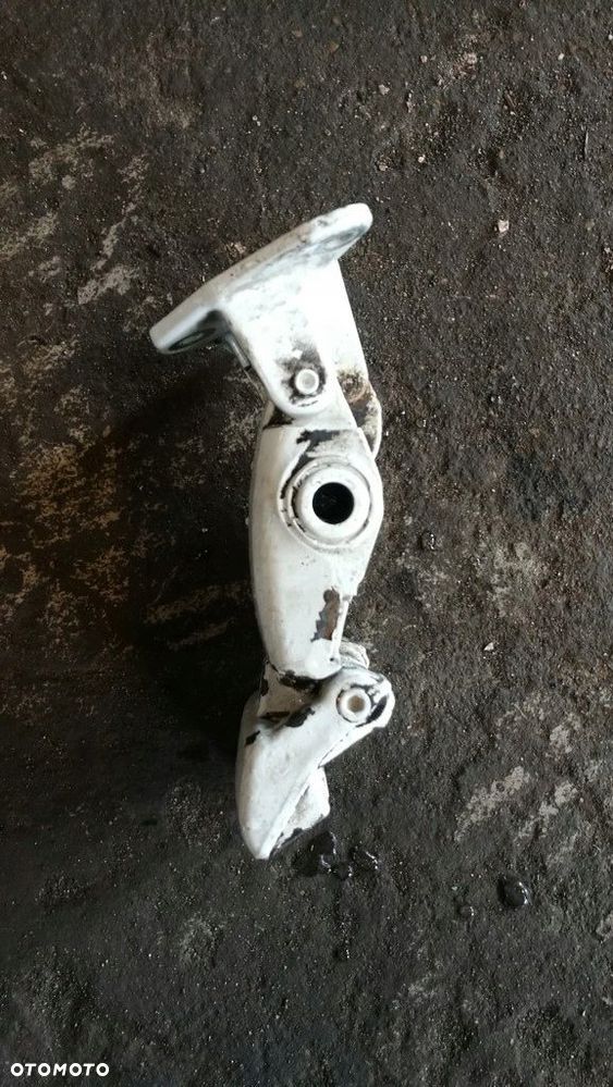zawias drzwi tył góra iveco daily 99-14 270* 100% - 7