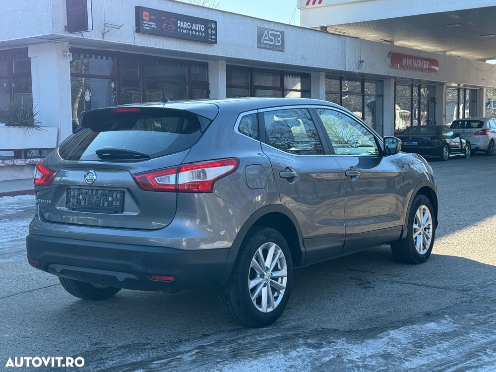 Nissan Qashqai 1.6 DCI Xtronic ACENTA - 5