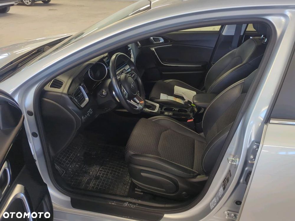Kia Ceed 1.6 CRDi mHEV L DCT - 6
