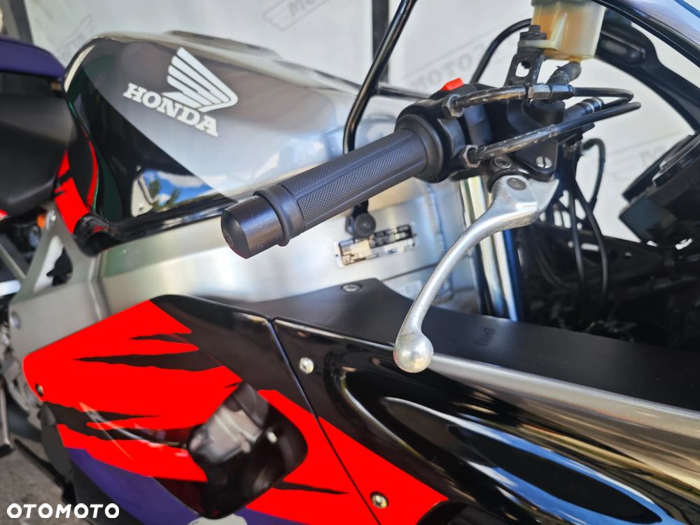 Honda CBR - 22