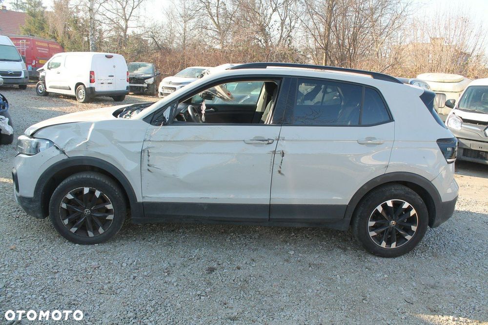 Volkswagen T-Cross - 8