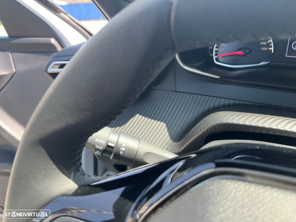 Peugeot 2008 1.2 PureTech Style - 34