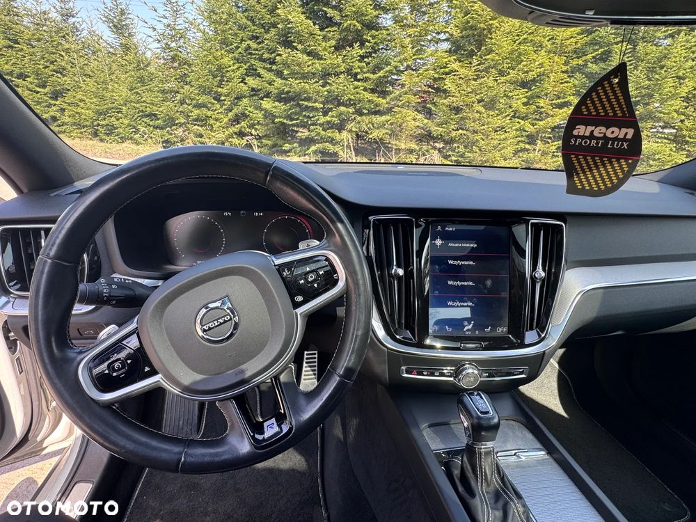 Volvo S60 T6 AWD R-Design - 14