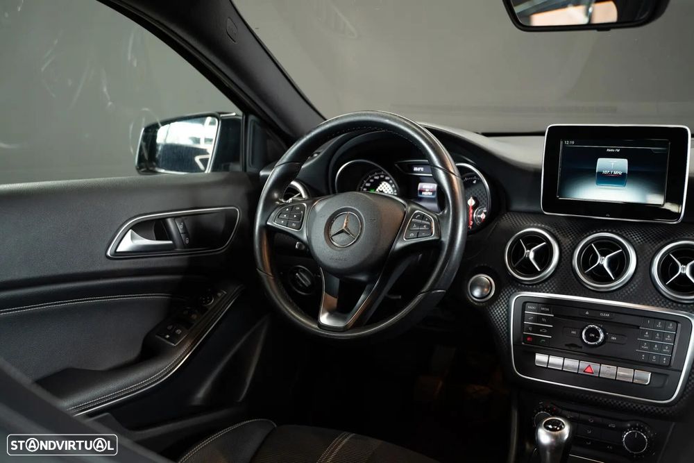 Mercedes-Benz A 180 - 35