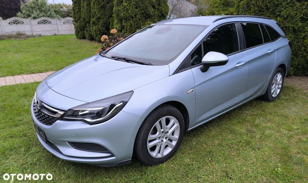 Opel Astra - 1
