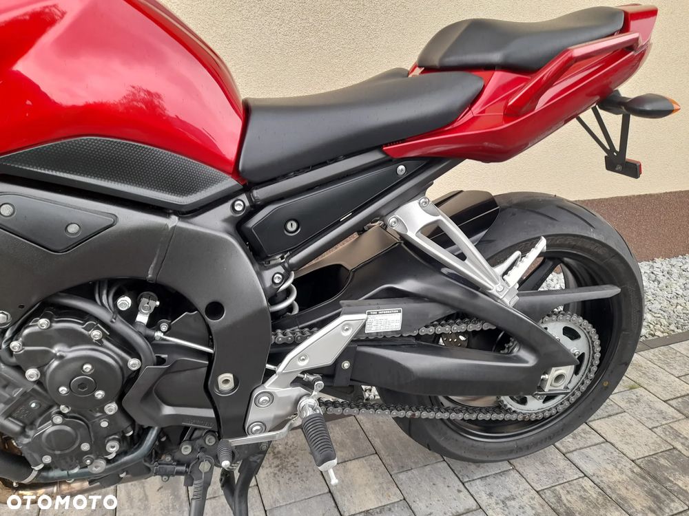 Yamaha FZ - 24