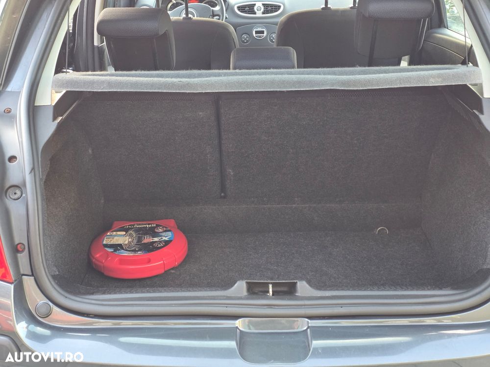 Renault Clio 1.6 16V 130 Gordini - 11